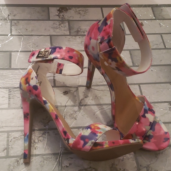 Color floral stiletto heels - Picture 3 of 7